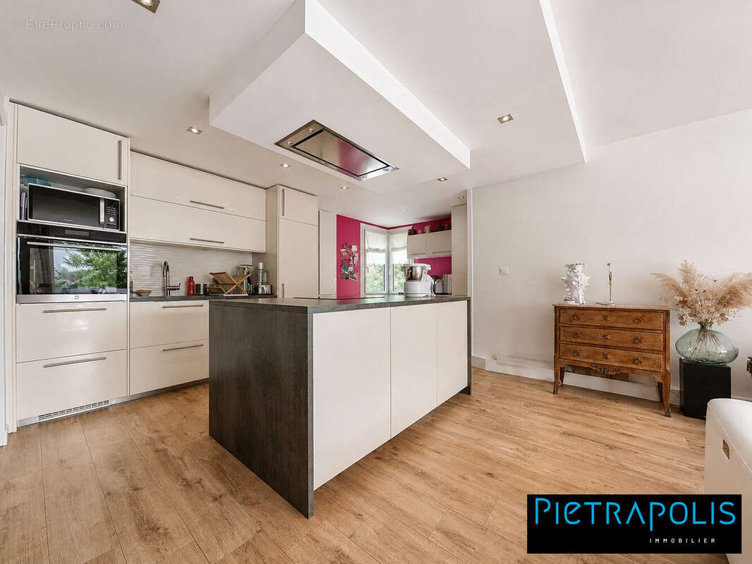Appartement à FONTAINES-SUR-SAONE