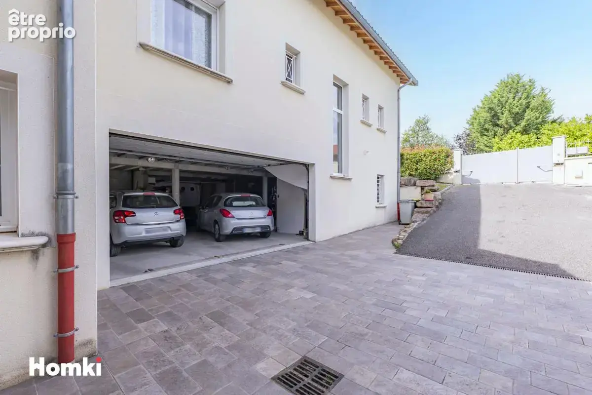 Propriété familiale T11 de 306.89 m² - photo 18