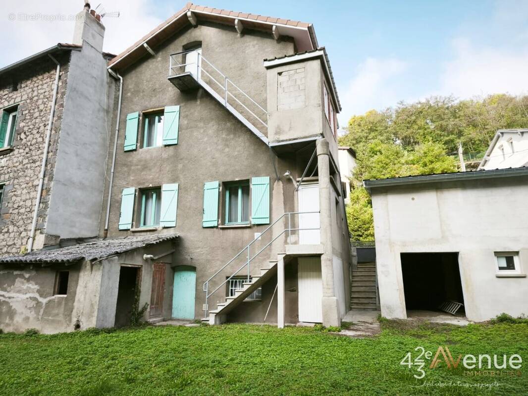 Maison à LA RICAMARIE