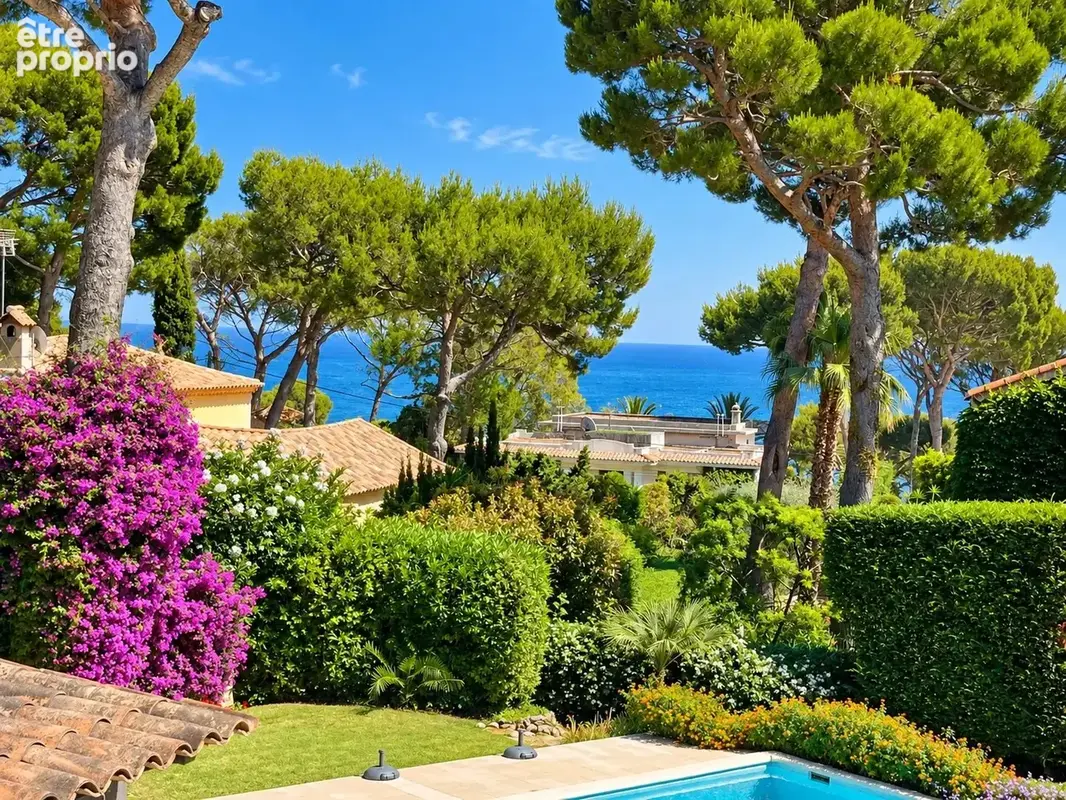 Spacieuse villa avec jardin plat et piscine - photo 4