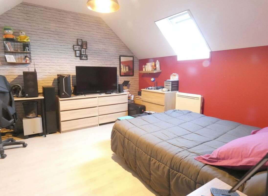 Maison à VIENNE-EN-VAL