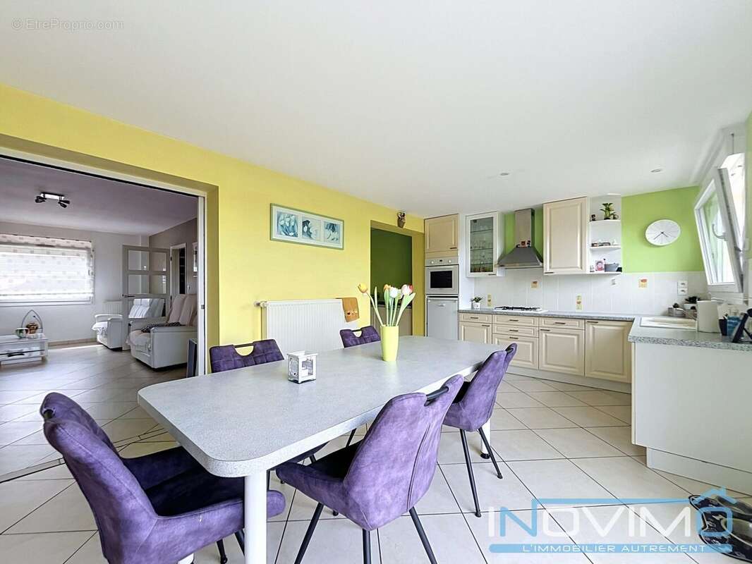 Maison 2 chambres, Séjour, cuisine, garage et extérieur - Maison à BOURBOURG
