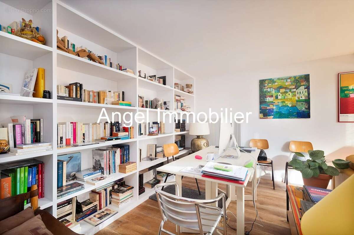 Appartement à PARIS-14E