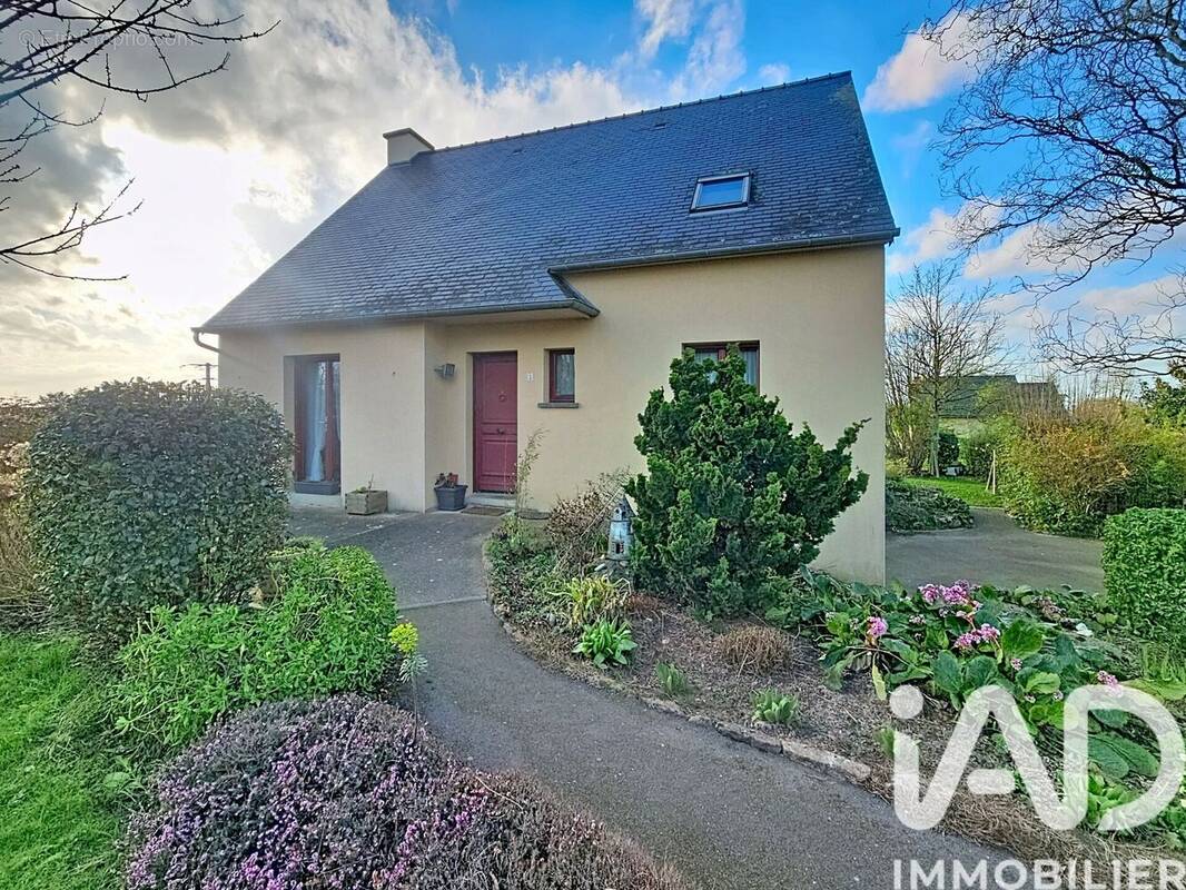 Photo 1 - Maison à LA SELLE-EN-COGLES