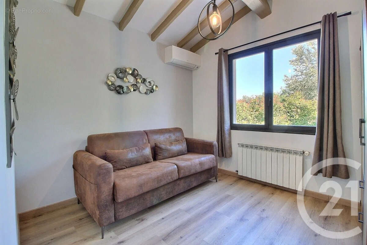 Maison à ROQUEFORT-LES-PINS