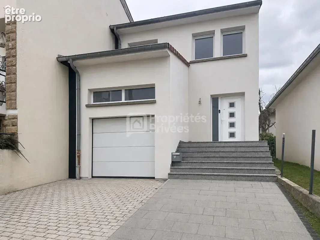 Maison de 110 m² avec 3 chambres, grand garage et jardin clos a rombas - photo 9