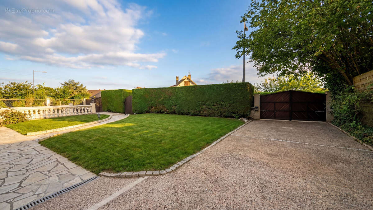 Maison à JOUE-LES-TOURS