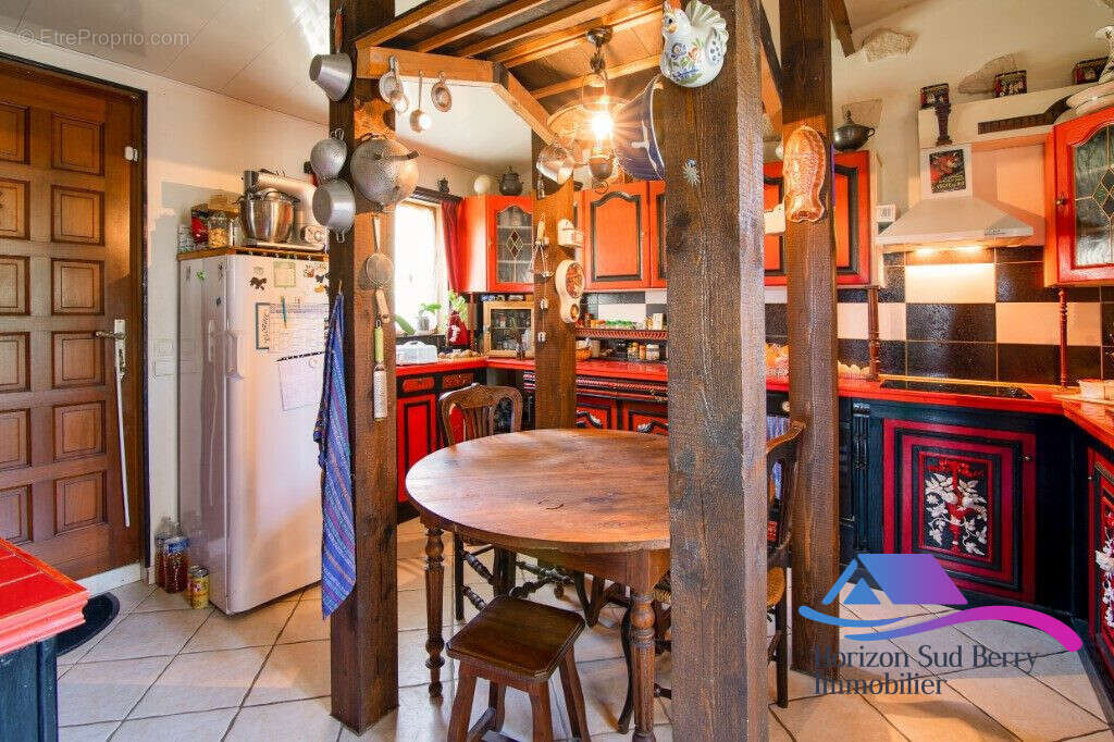 CUISINE - Maison à SAINT-SATURNIN