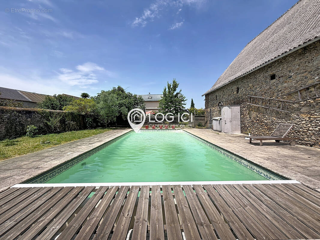 Maison à ANGAIS