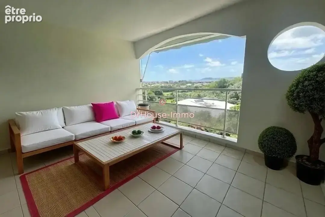 Appartement à LE ROBERT