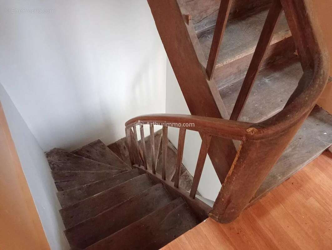 Maison à CHAMPGENETEUX