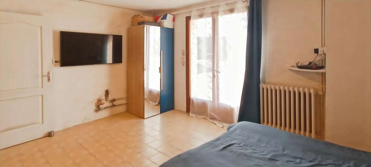 Maison à VERNANTES