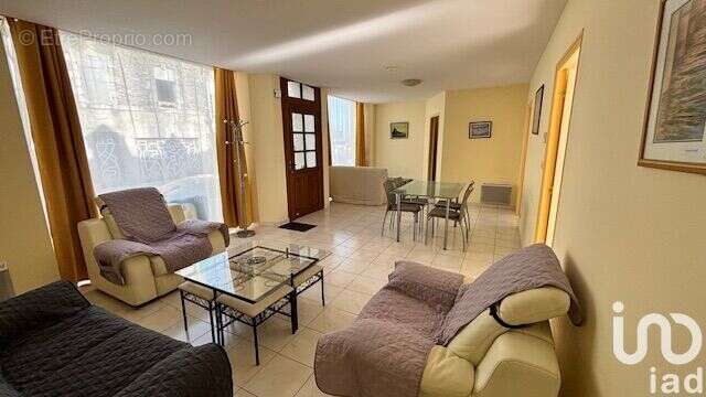 Photo 4 - Maison à CHATEAUNEUF-DU-FAOU