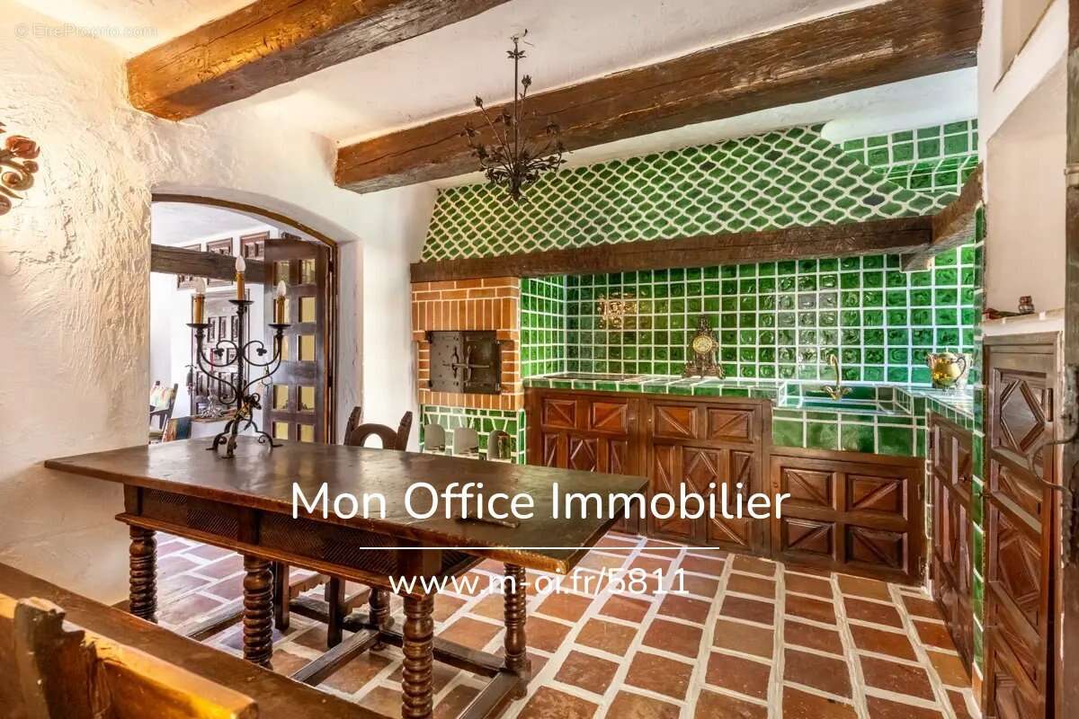 Appartement à MARSEILLE-2E