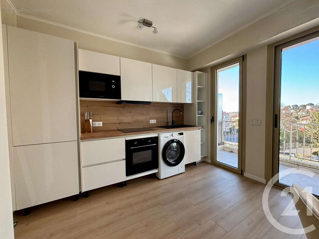 Appartement à LE CANNET