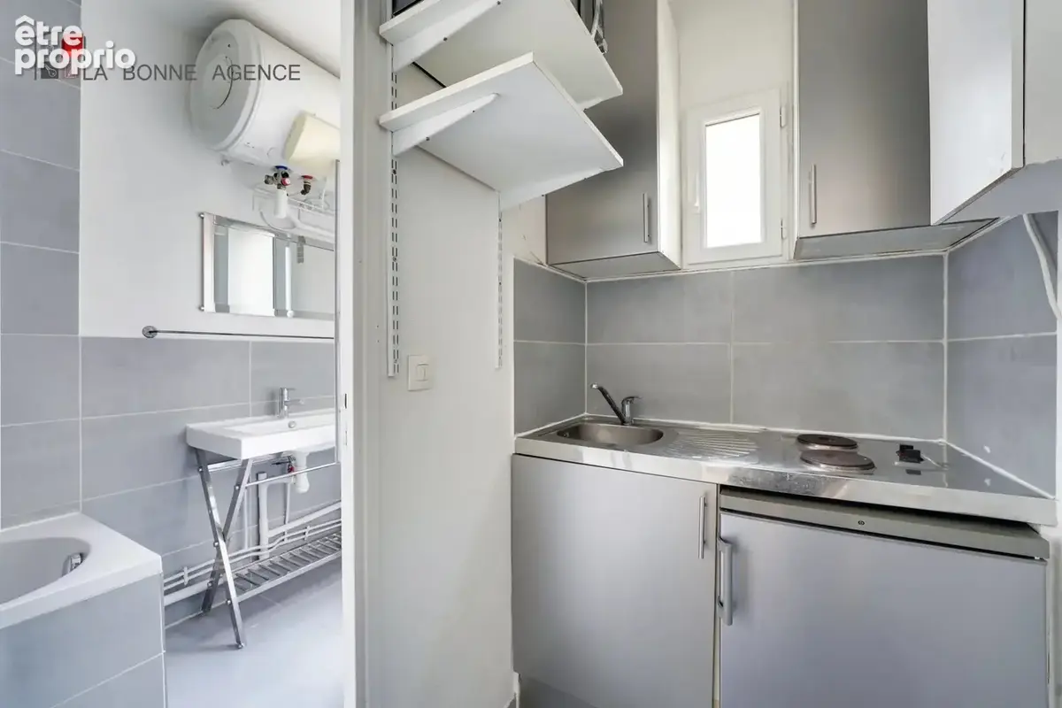 A VENDRE - Paris 16 - Studio 17,23 M² - 6ème étage - photo 10