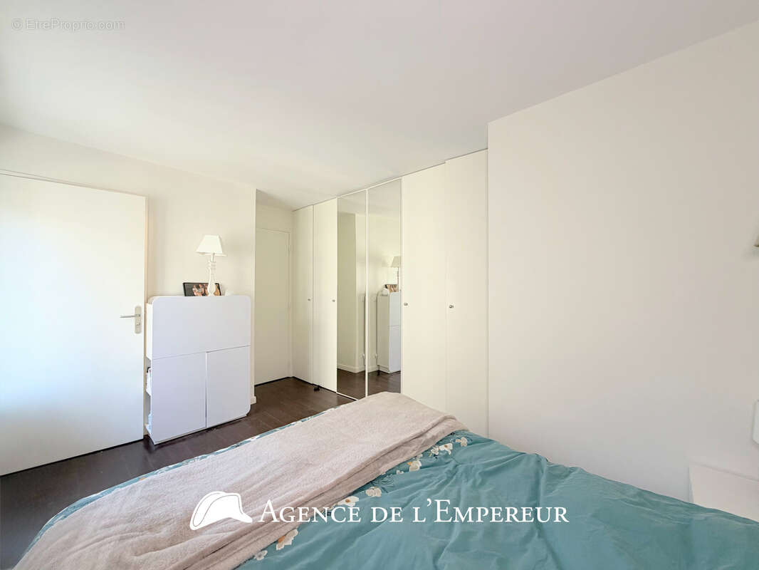 Appartement à SURESNES