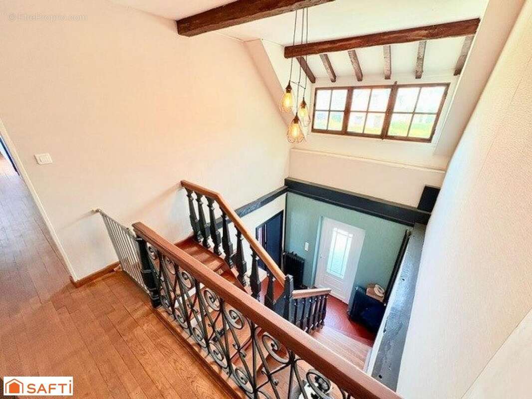 Maison 188 m² à Saint-Amand-Les-Eaux  - photo 3