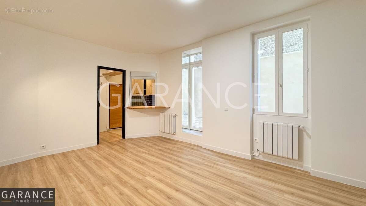Appartement à PARIS-12E