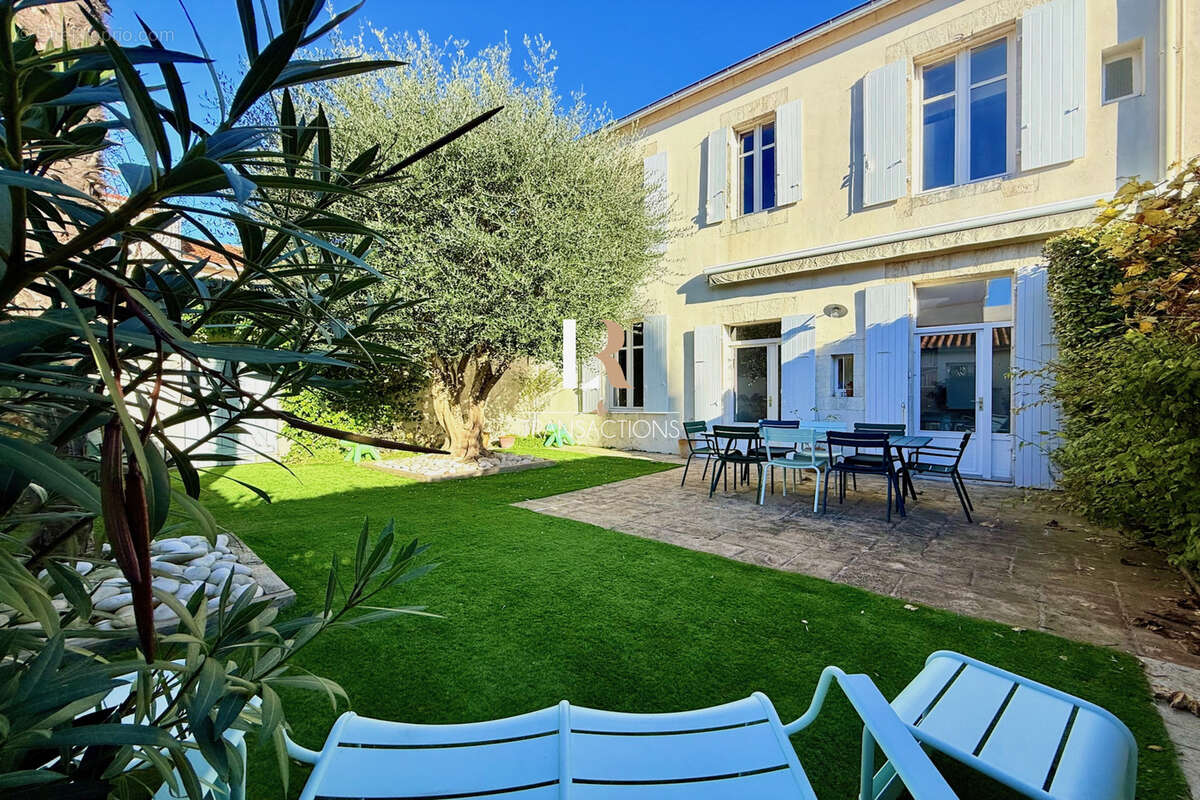 Maison à LA ROCHELLE