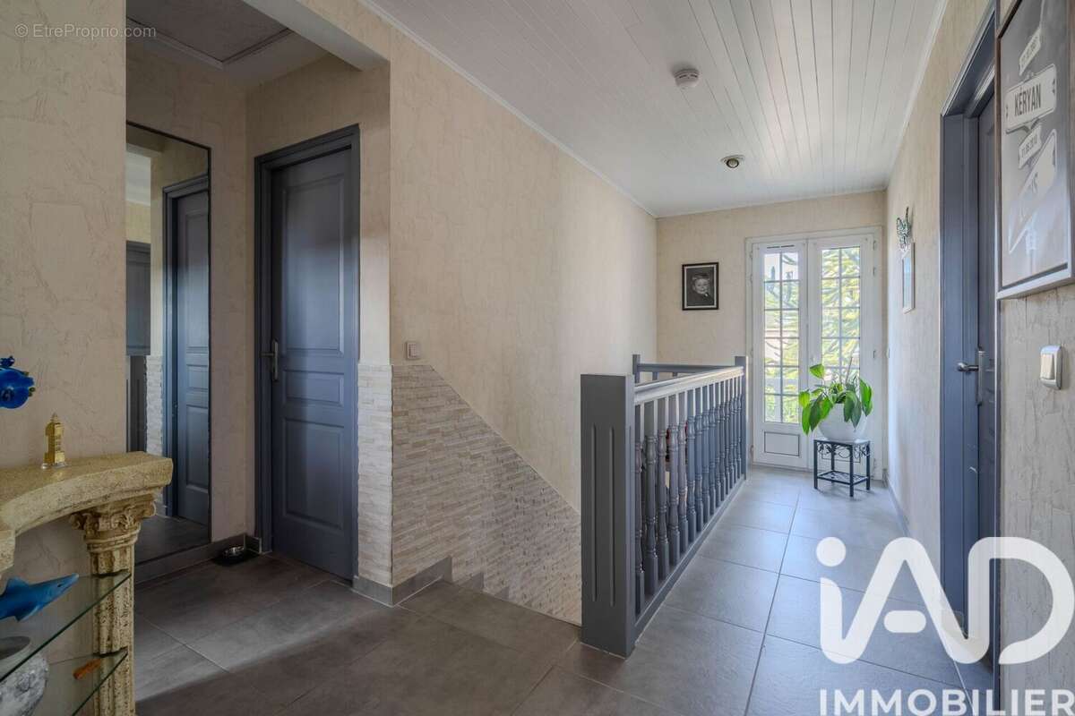 Maison 105 m² à Livry-Gargan  - photo 6