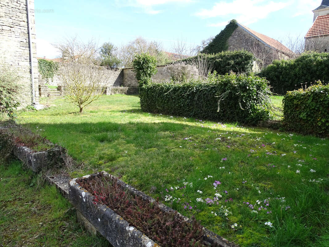 Maison à CHATILLON-SUR-SEINE