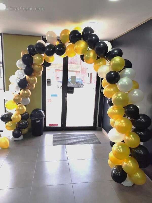 Photo 6 - Commerce à LOOS-EN-GOHELLE