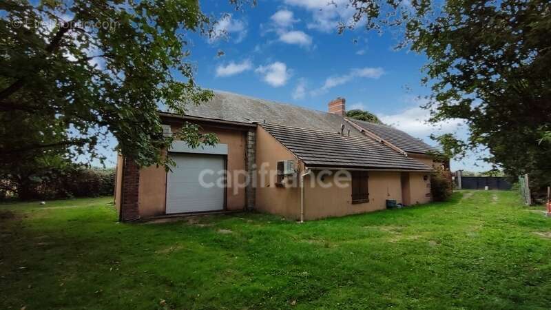 Maison à FOUCHEROLLES