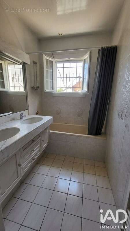 Maison 103 m² à Villemandeur  - photo 9