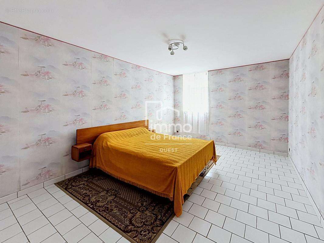 Maison Saint Georges Buttavent 7p 151 m² - photo 5