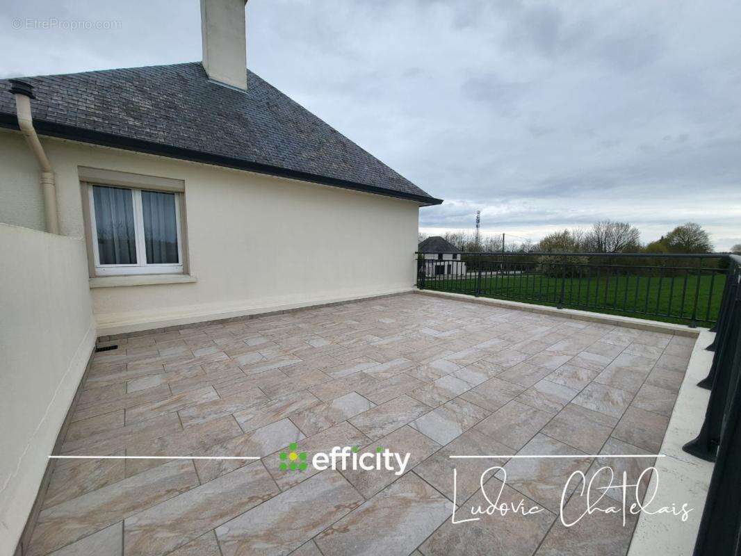 Maison à SAINT-GILLES