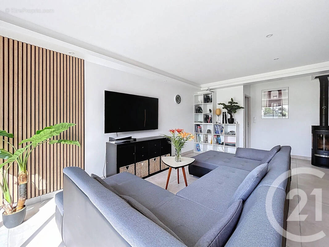 Maison à CHARVIEU-CHAVAGNEUX