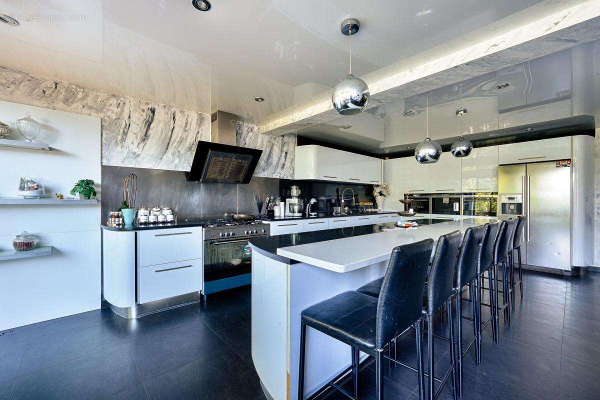 Maison à ATHIS-MONS