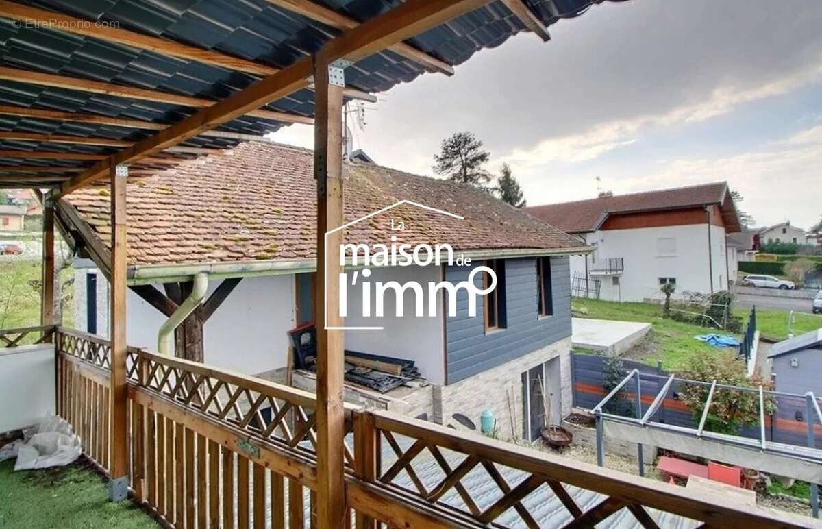 Maison à NEUVECELLE