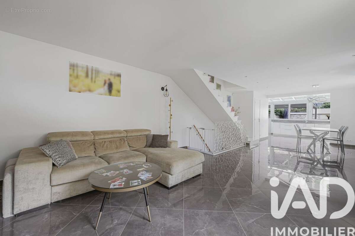Photo 5 - Maison à NANTERRE