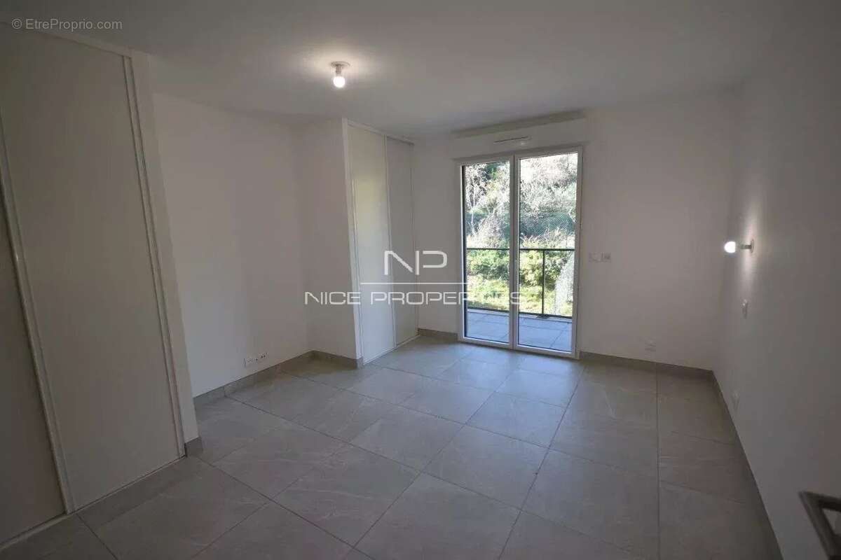 Appartement à MOUGINS