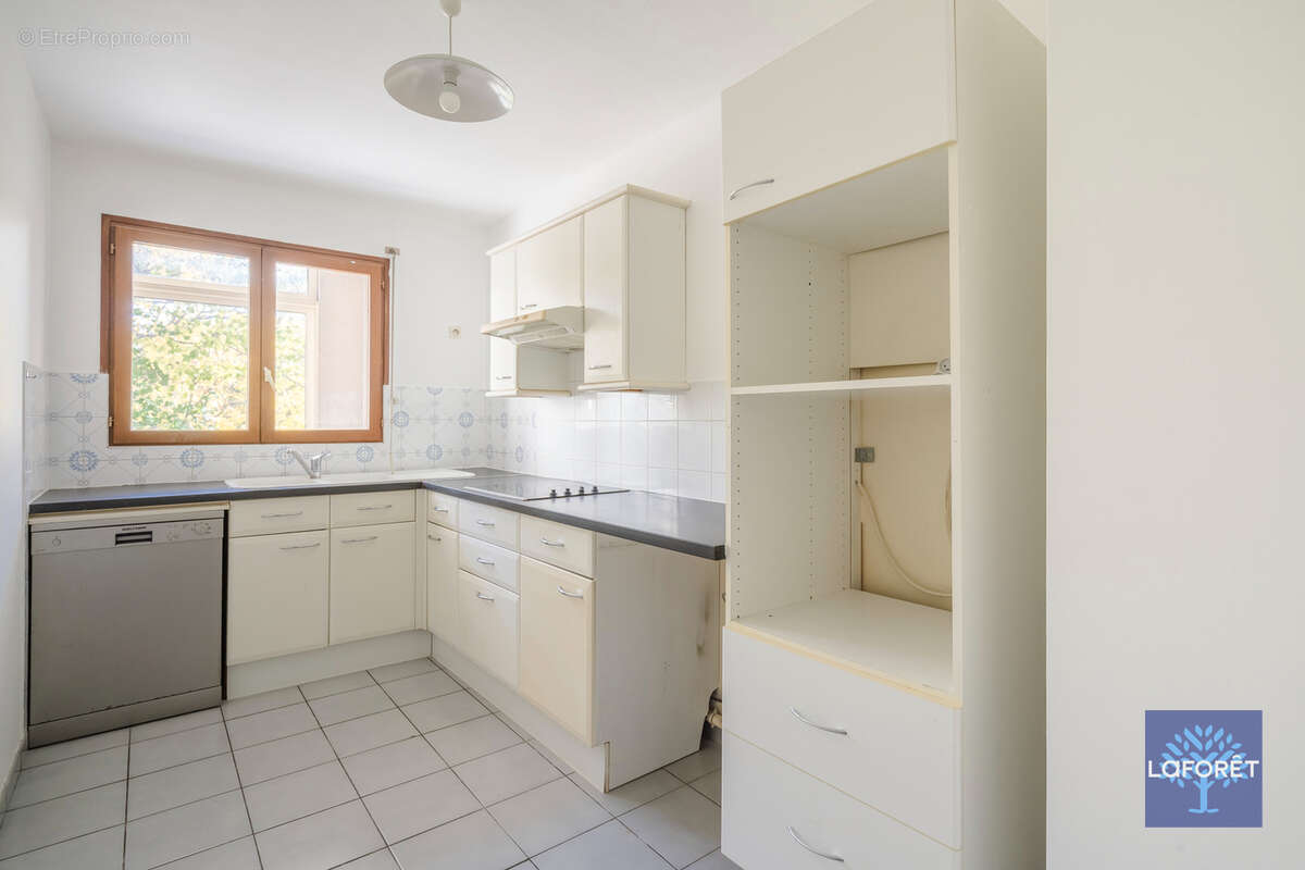 Appartement à LES PAVILLONS-SOUS-BOIS