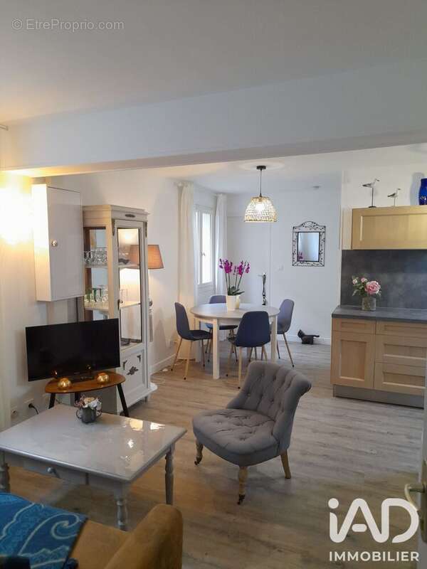 Appartement 667 m² à Bayeux  - photo 7