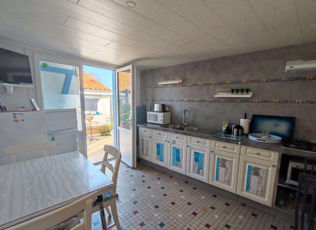 Maison à BEAUVOIR-SUR-MER