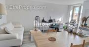 Appartement à SAINT-GENIS-LAVAL