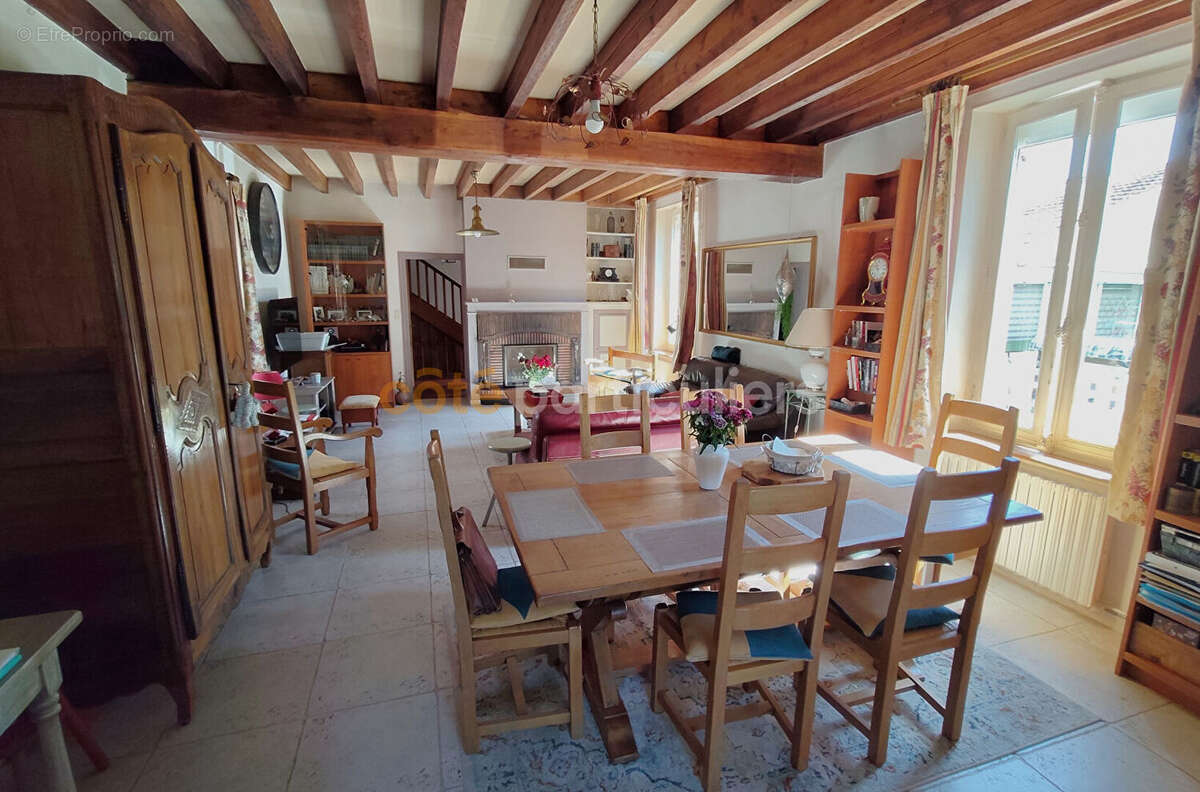 Maison à MONTARGIS