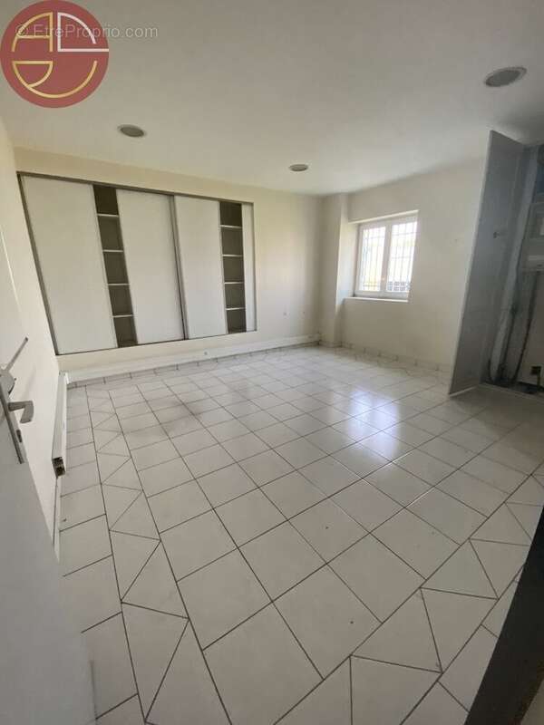 Commerce à SAINT-ALBAN