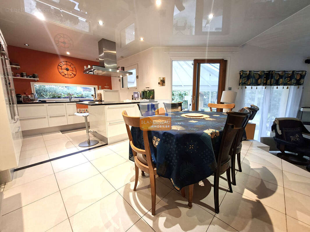 Maison à SAINTE-PAZANNE