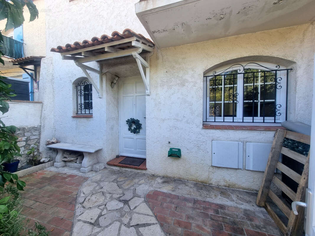 Maison à VILLENEUVE-LOUBET