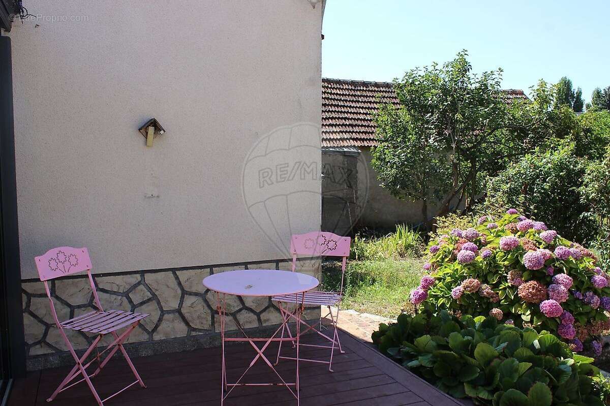 Maison à SAINT-HILAIRE-SAINT-MESMIN