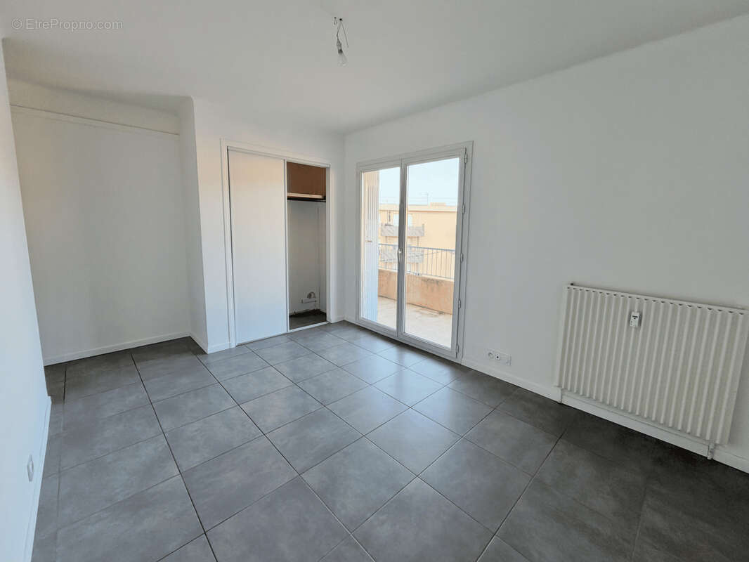 Appartement à SIX-FOURS-LES-PLAGES