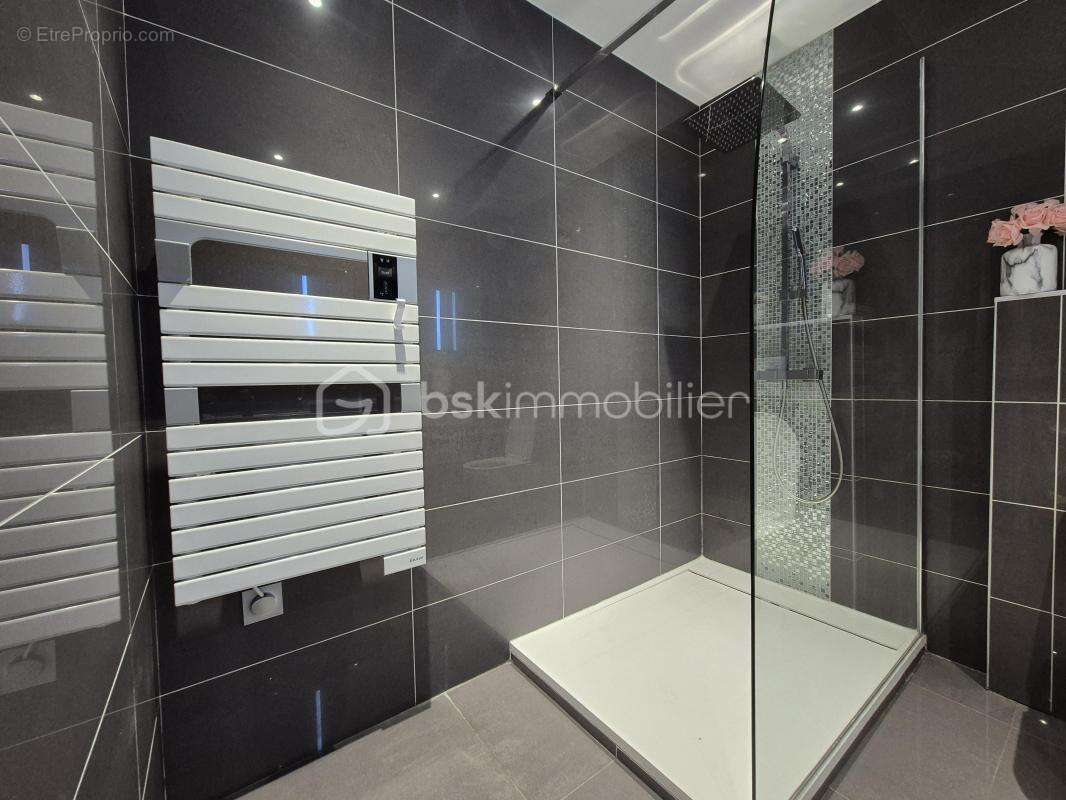 Appartement à ECHIROLLES