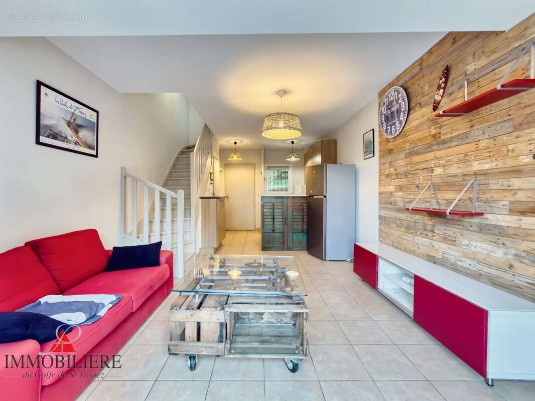 Appartement à COGOLIN