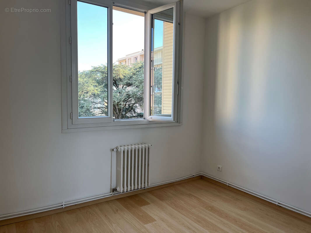 Appartement à LYON-8E