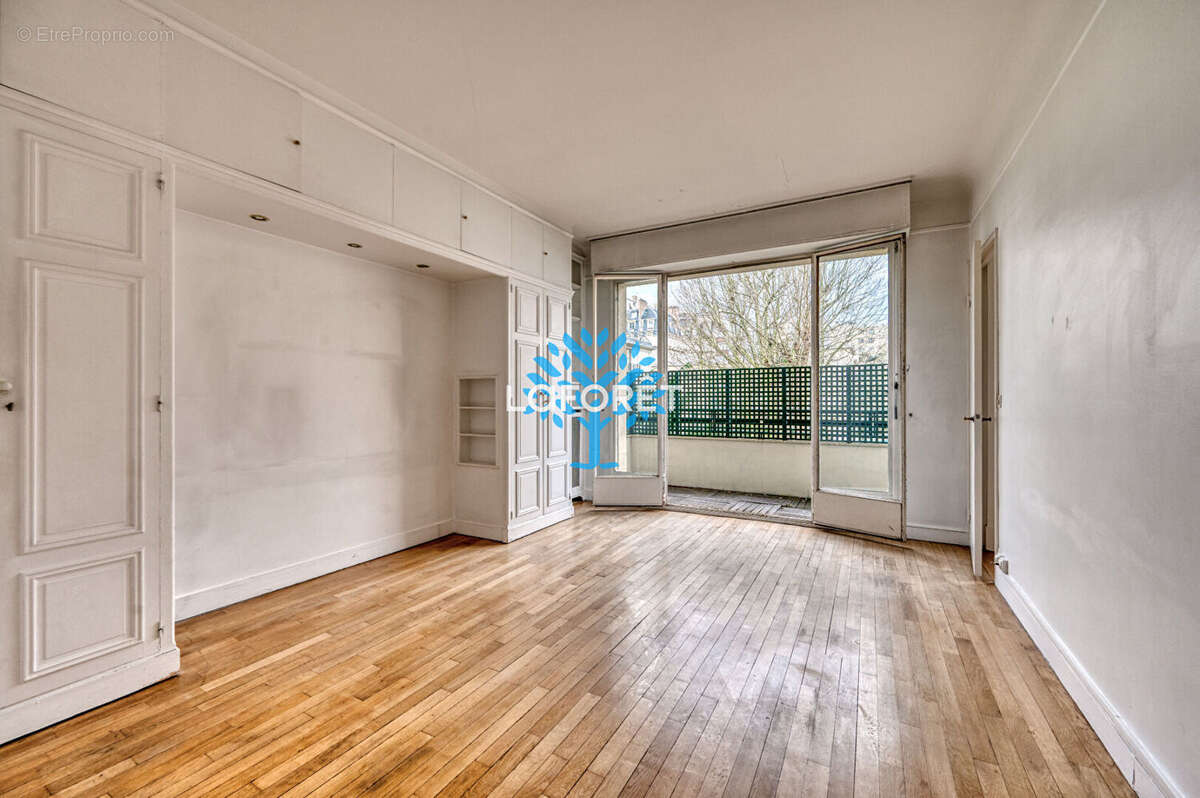 Appartement à NEUILLY-SUR-SEINE